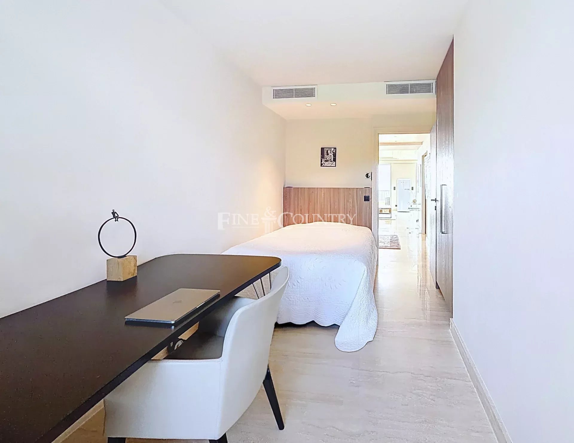 Photo of Apartment for sale in Cannes panoramic sea view