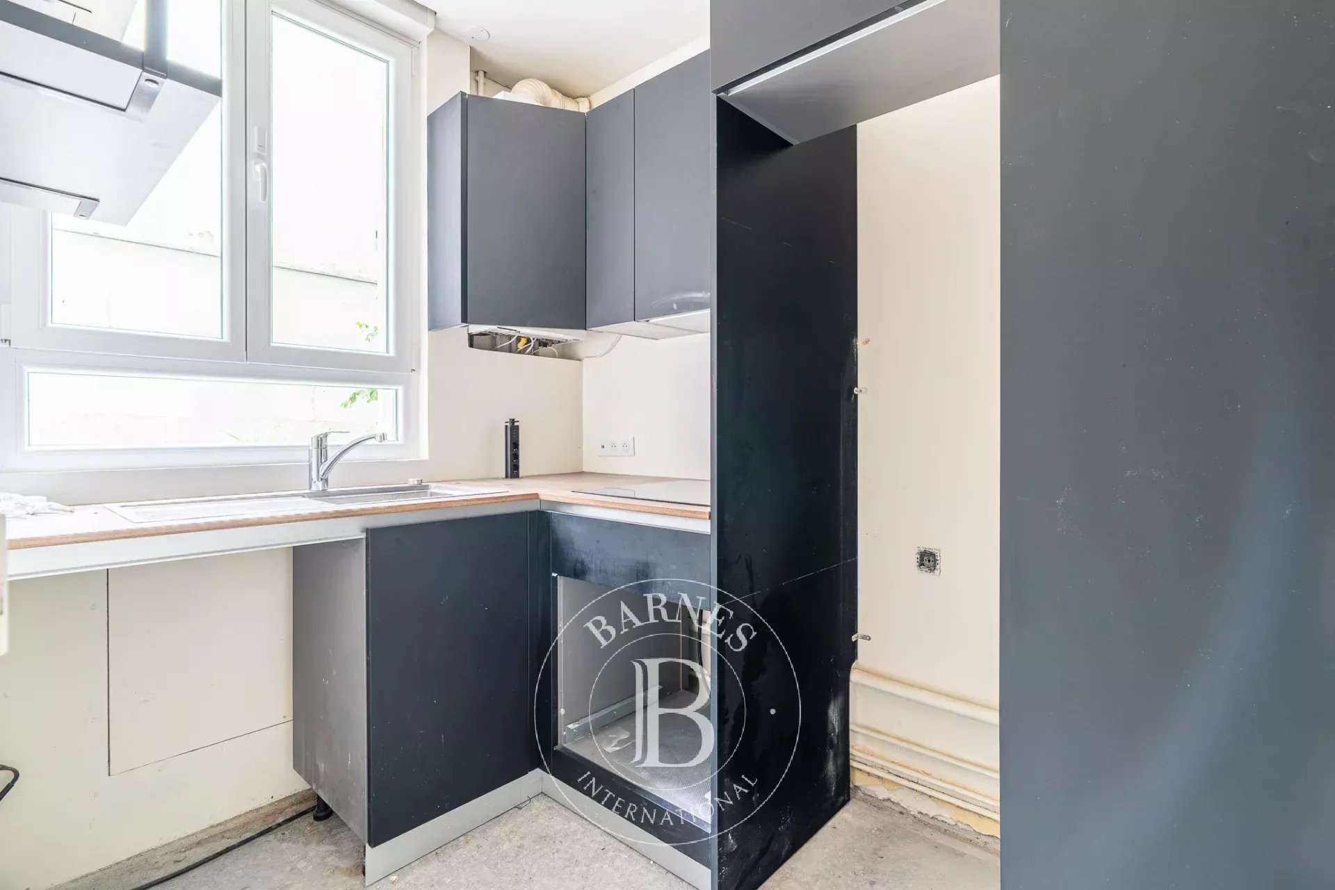 Neuilly-sur-Seine  - Appartement 3 Pi&egrave;ces, 1 Chambre - picture 12