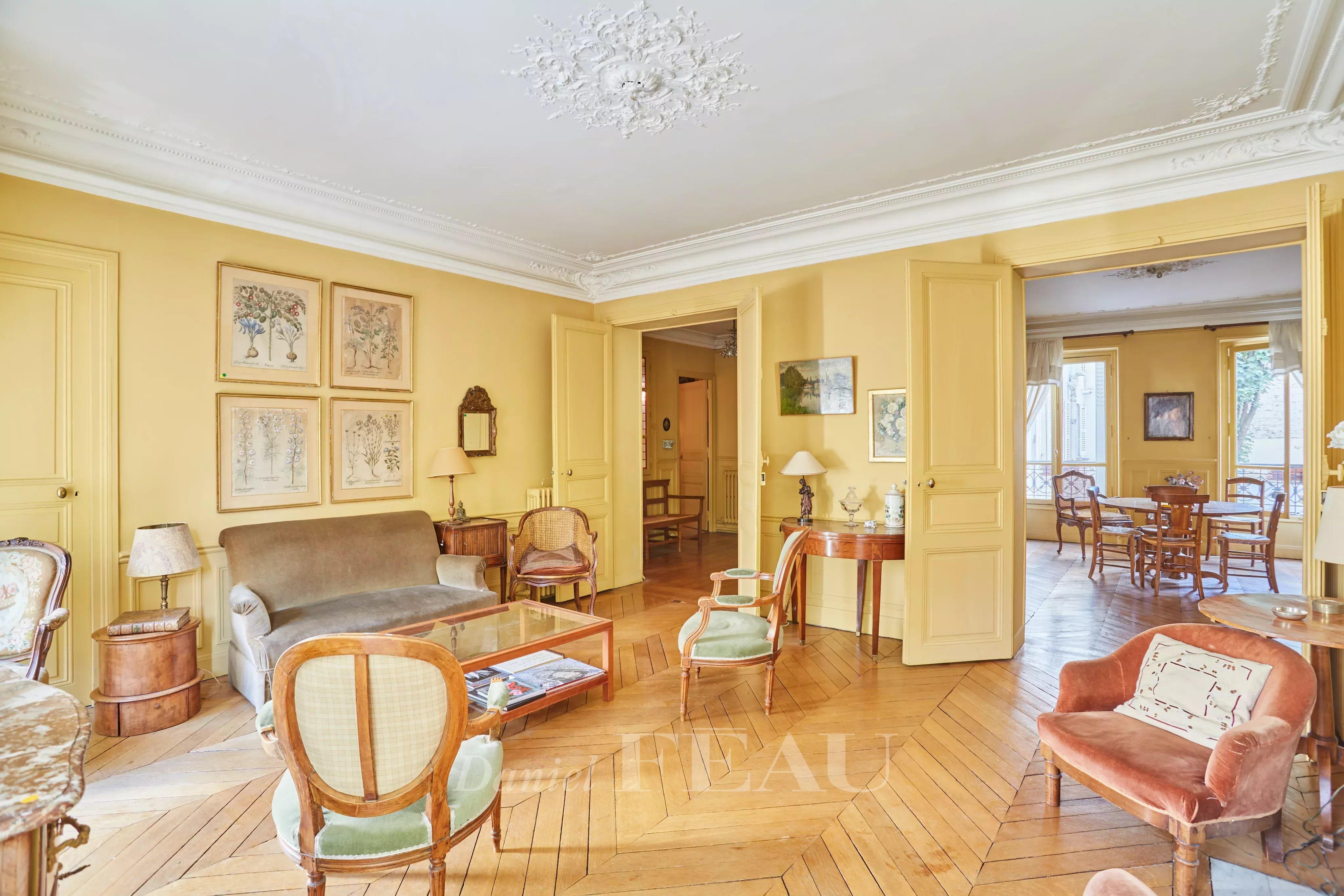 Sale Apartment Paris 16th