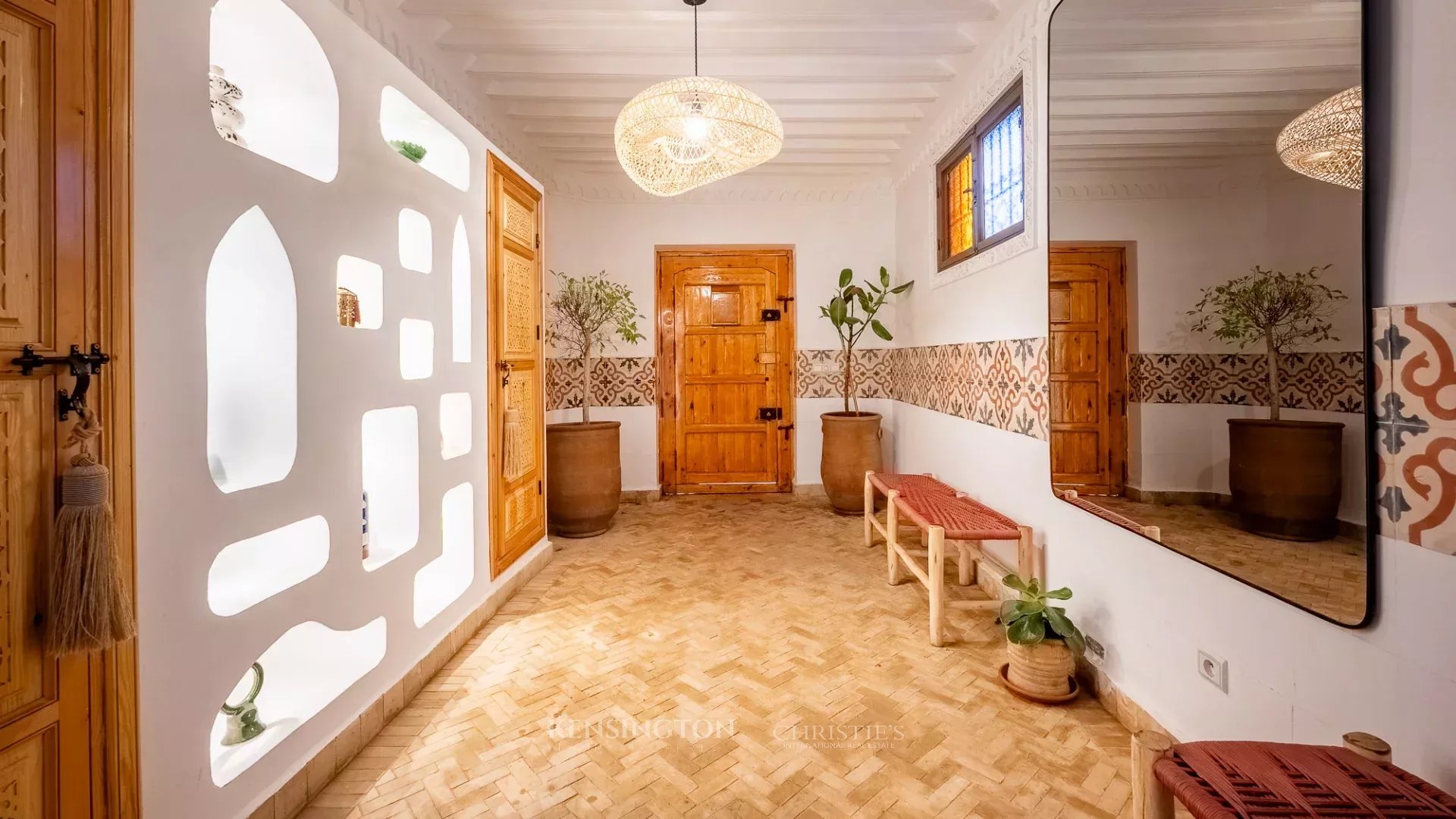 5 Bedroom Villa/Townhouse's Image 9