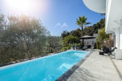 Contemporary villa with panoramic sea view — photo 7 of 7