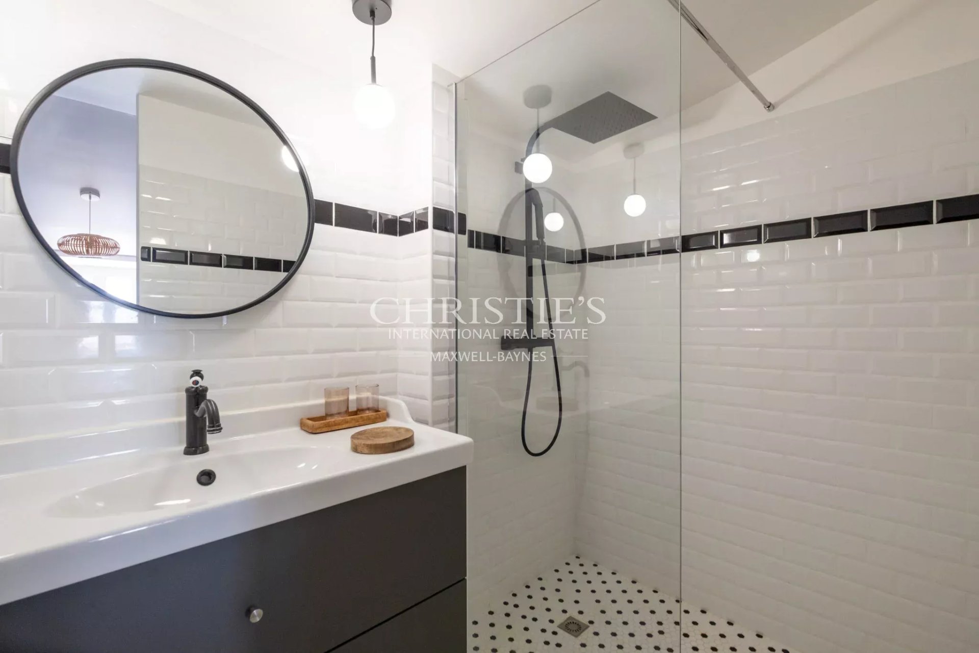 4 Bedroom Villa/Townhouse's Image 11