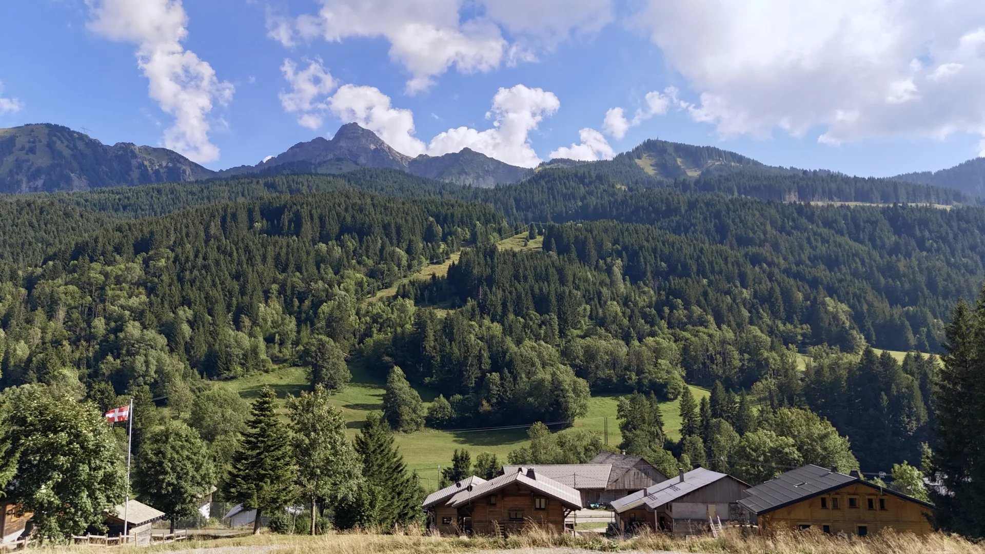 Building plot in Abondance, south-facing with unobstructed mountain views