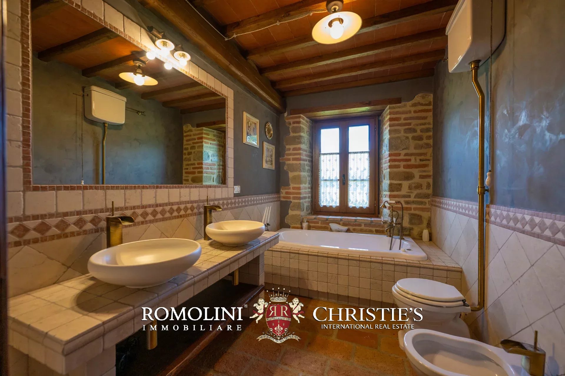 4 Bedroom Villa/Townhouse's Image 36