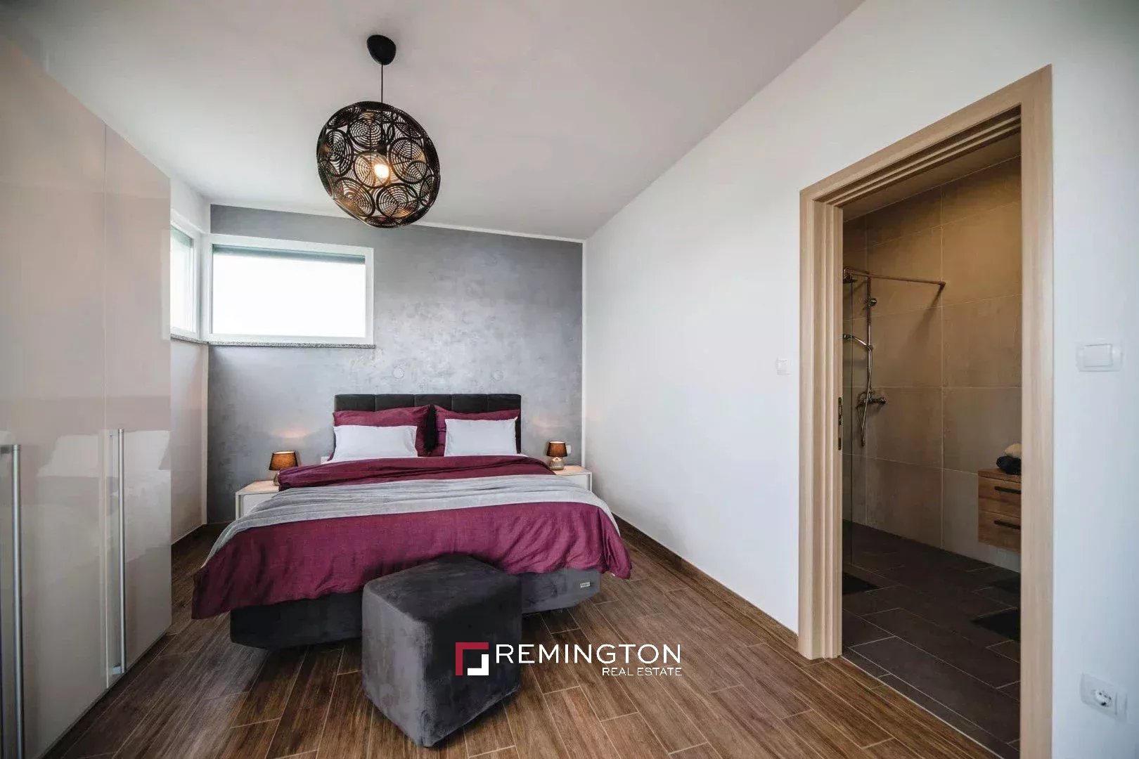 5 Bedroom Villa/Townhouse's Image 7