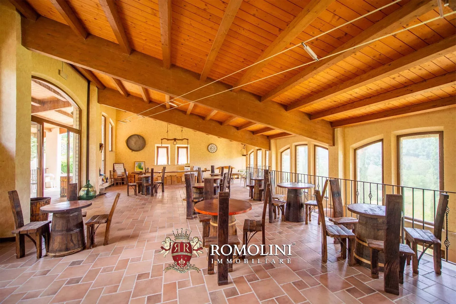 2 Bedroom Vineyard's Image 23