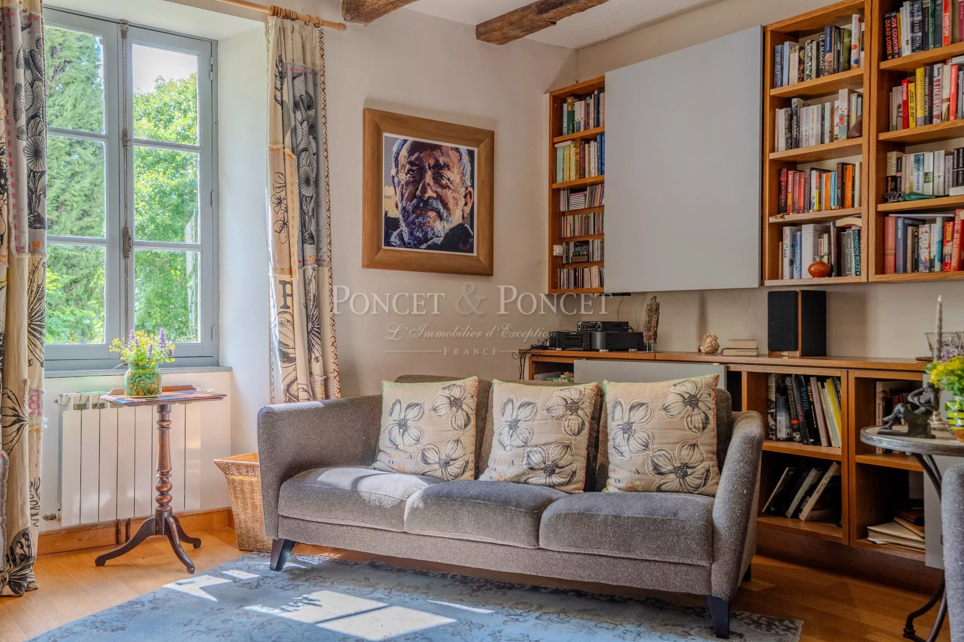 7 Bedroom Villa/Townhouse's Image 7