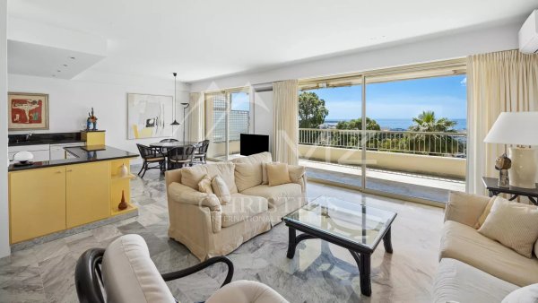 In a high-end residence, apartment with great potential — photo 2