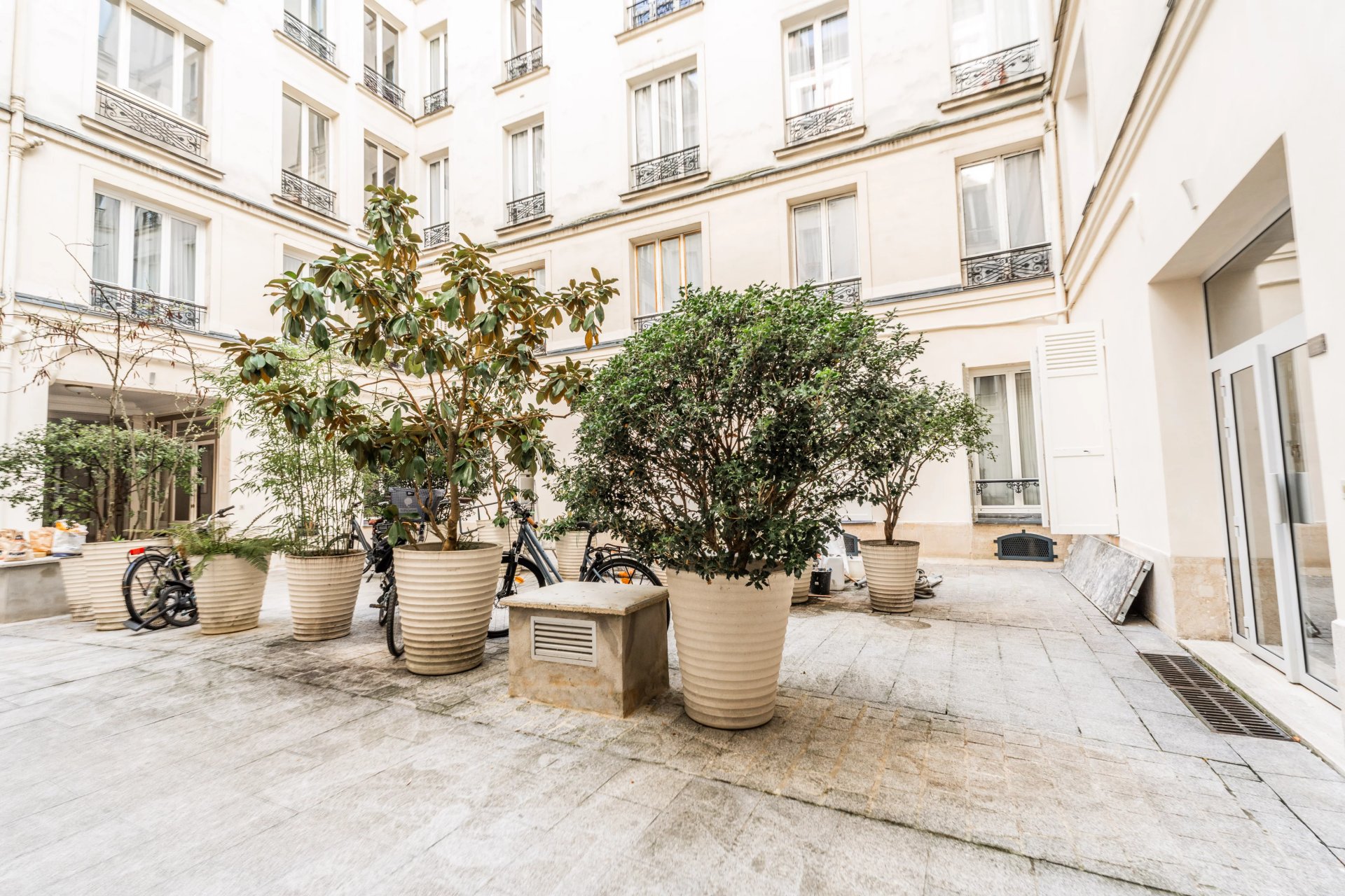 2 Bedroom Apartment/Flat's Image 8