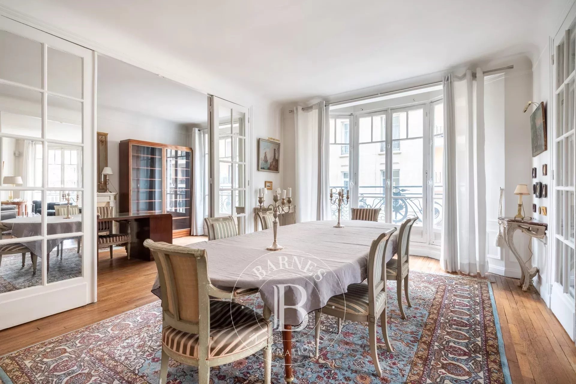 Paris  - Apartment 4 Bedrooms - picture 4