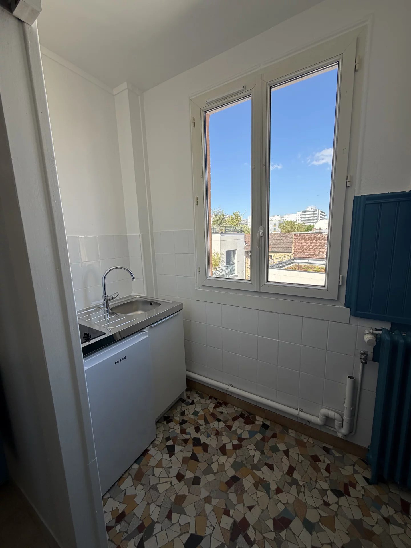 À louer – Studio lumineux de 23 m² au cœur de Clichy - Image Array
