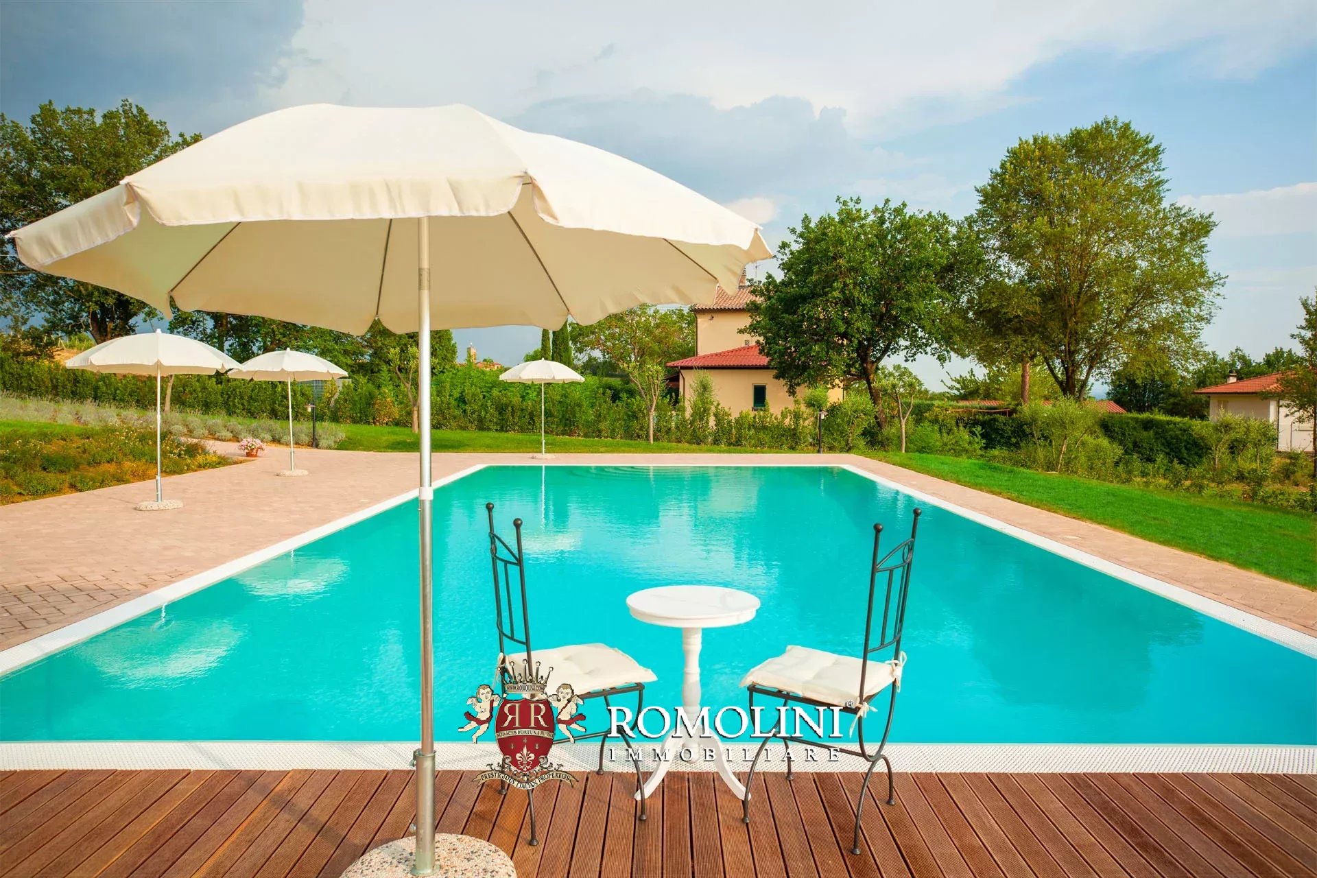 9 Bedroom Villa/Townhouse's Image 11
