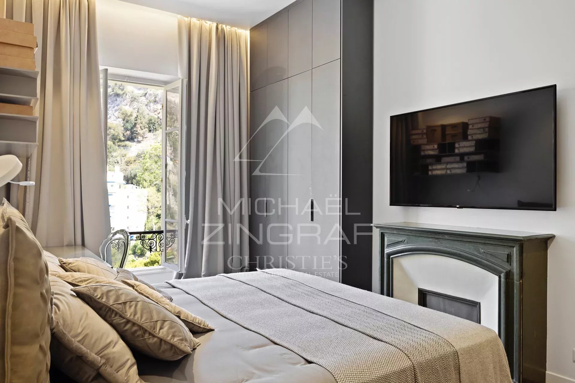 2 Bedroom Apartment/Flat's Image 4