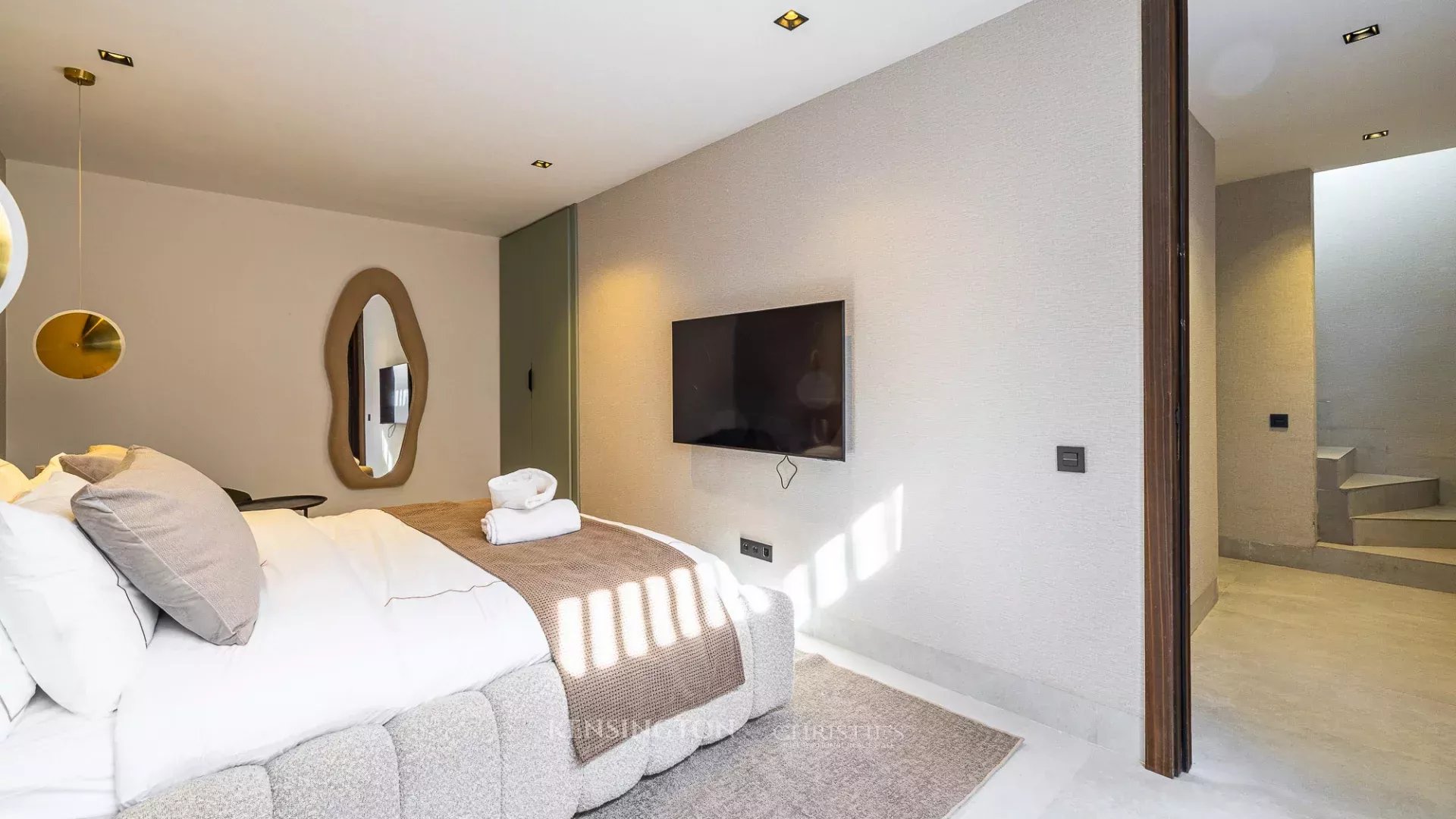 5 Bedroom Villa/Townhouse's Image 27