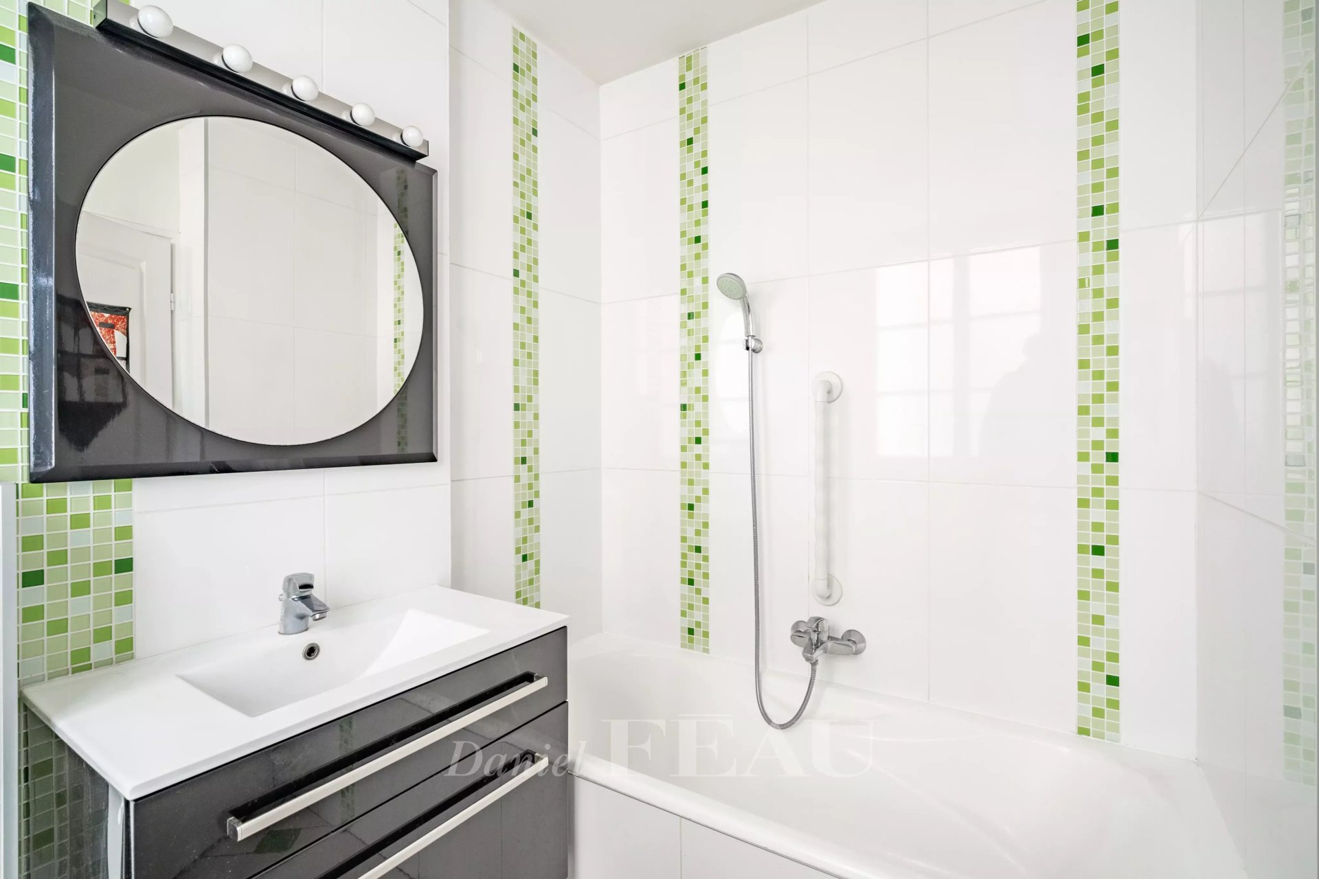 2 Bedroom Apartment/Flat's Image 6