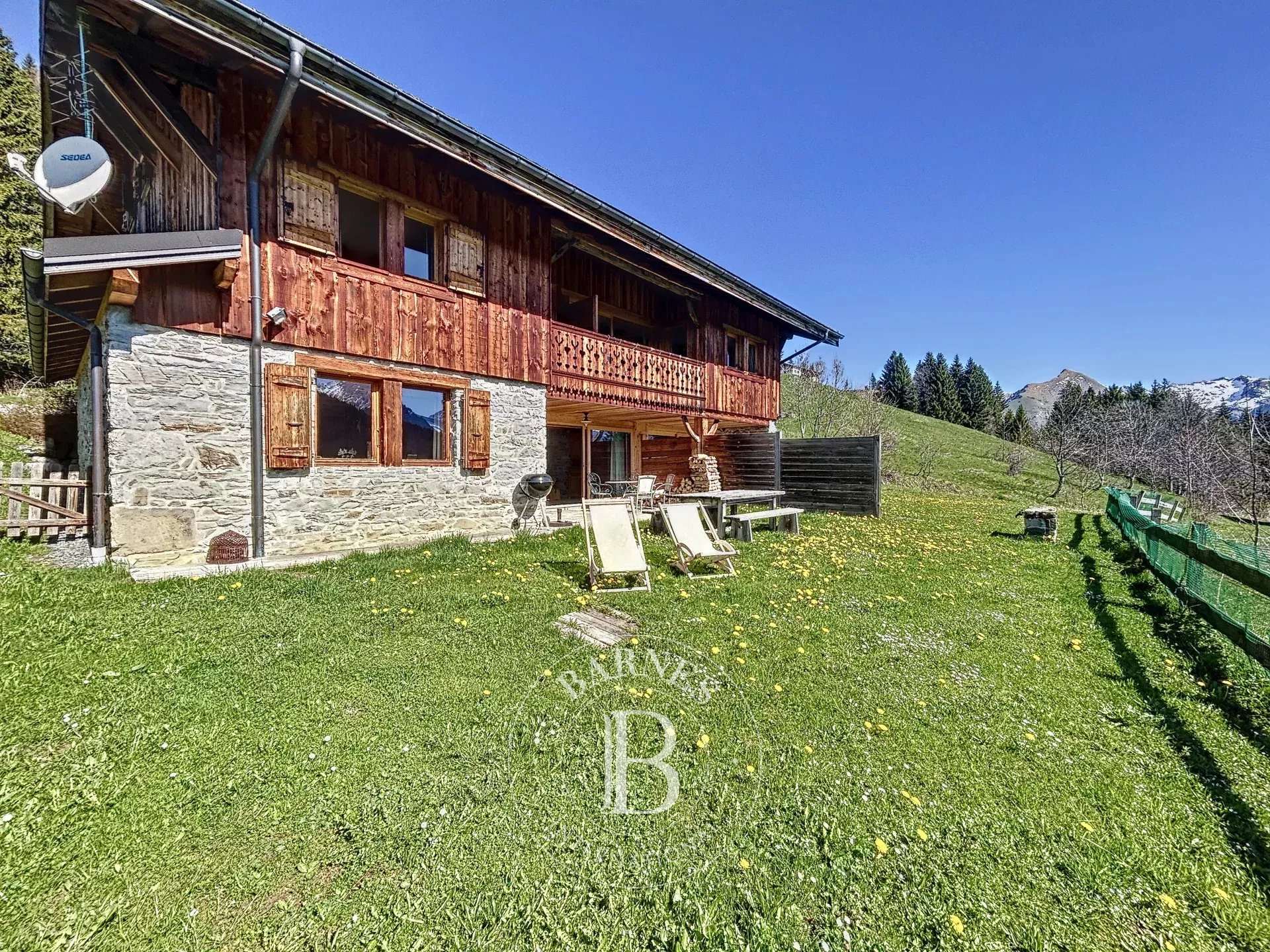 Les Gets - Farm-chalet of 410 sq m (total size) with 2 apartments and 8 bedrooms - Peace and nature Accommodation in Les Gets