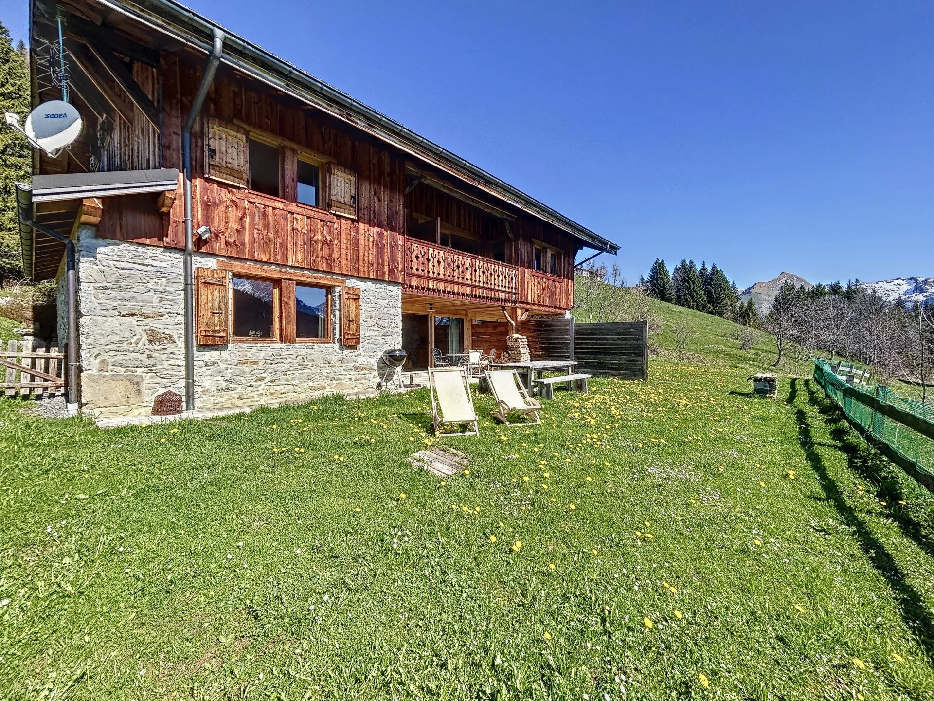 Les Gets - Farm-chalet of 410 sq m (total size) with 2 apartments and 8 bedrooms - Peace and nature Accommodation in Les Gets