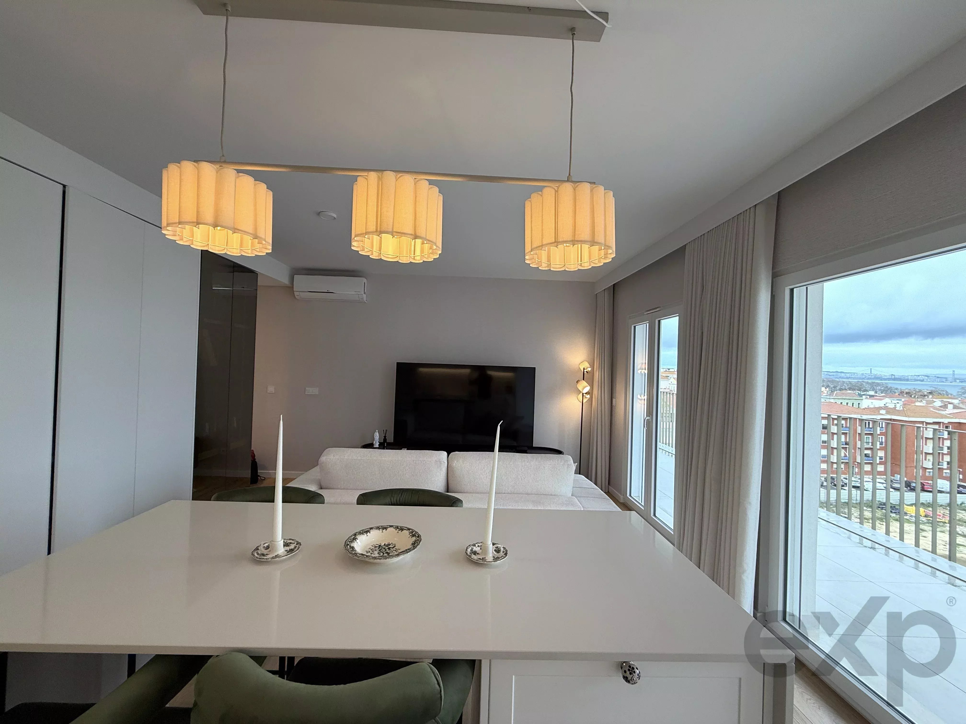 2-BEDR. SUITE, POOL, BALCONY, GARAGE 86647813 image 2