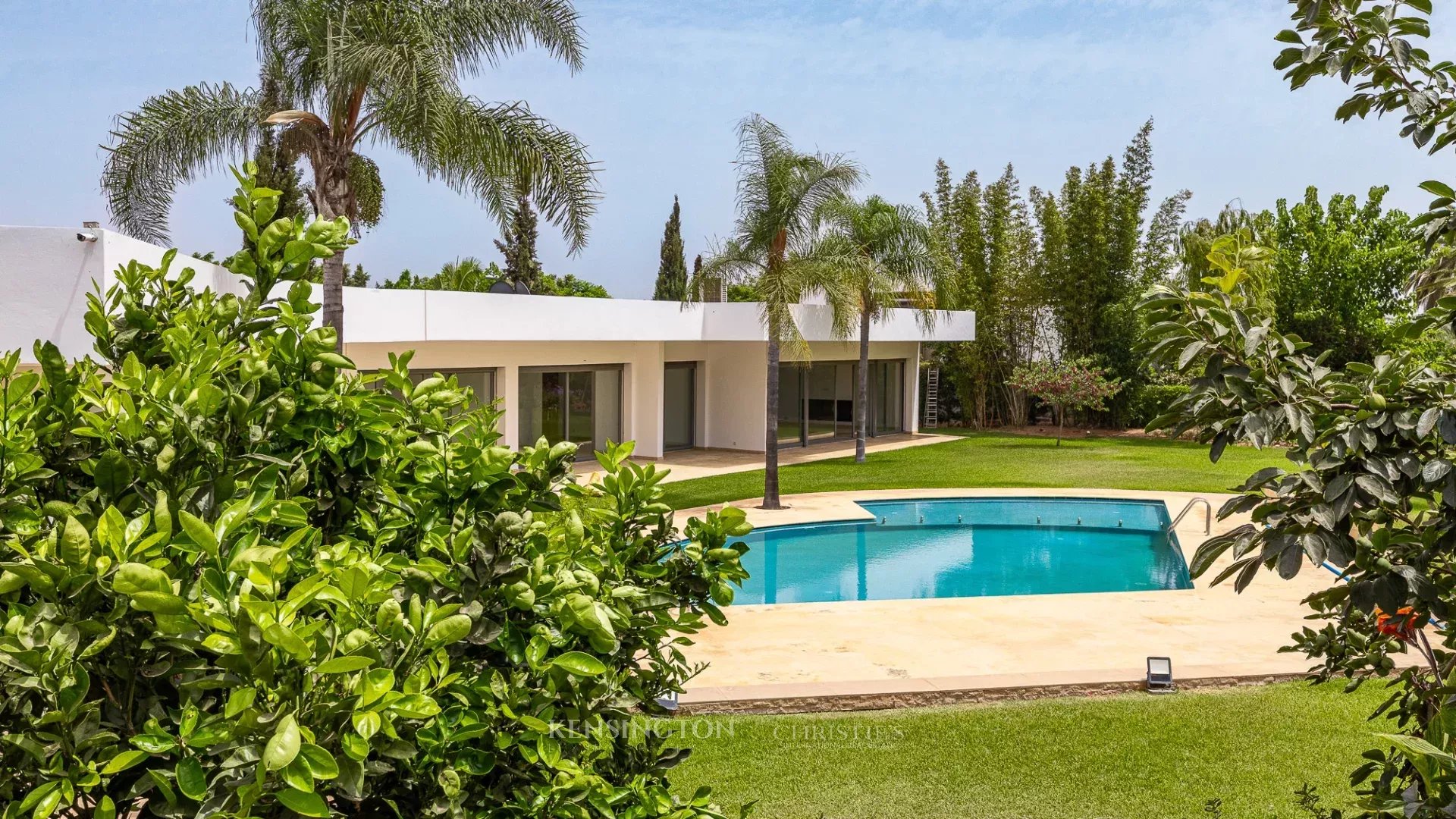 4 Bedroom Villa/Townhouse's Image 6