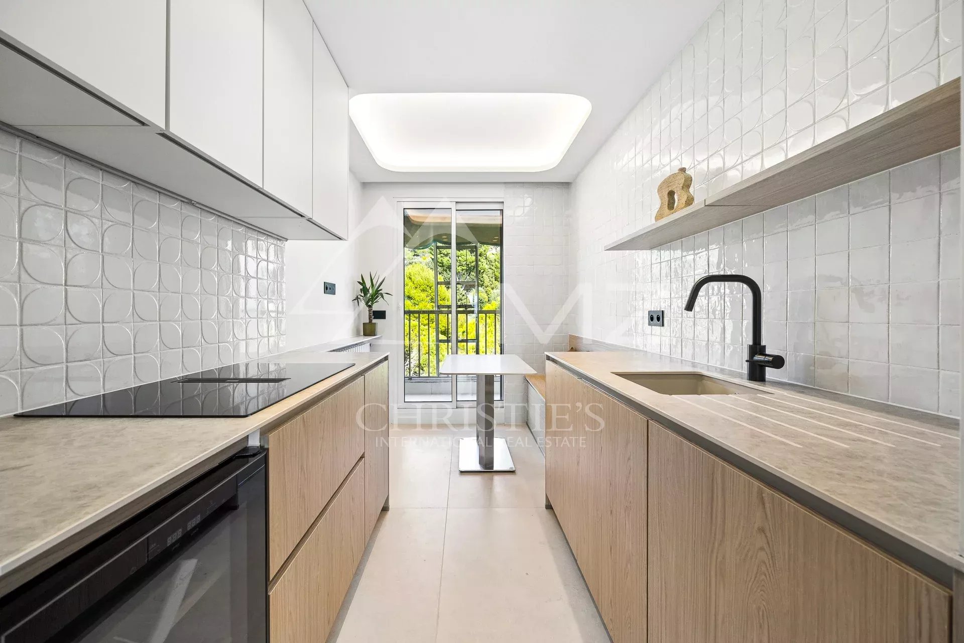2 Bedroom Apartment/Flat's Image 3