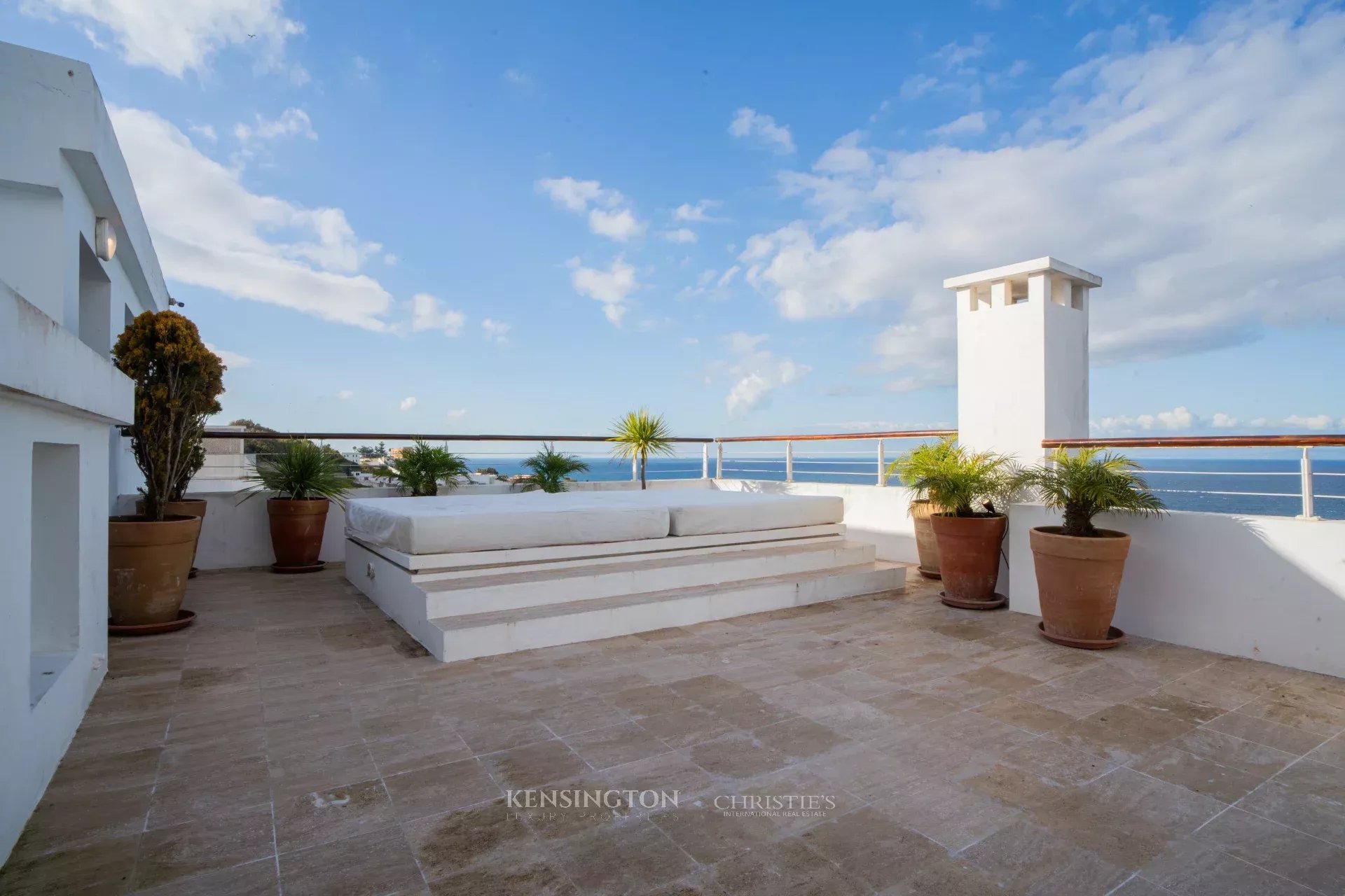 6 Bedroom Villa/Townhouse's Image 34