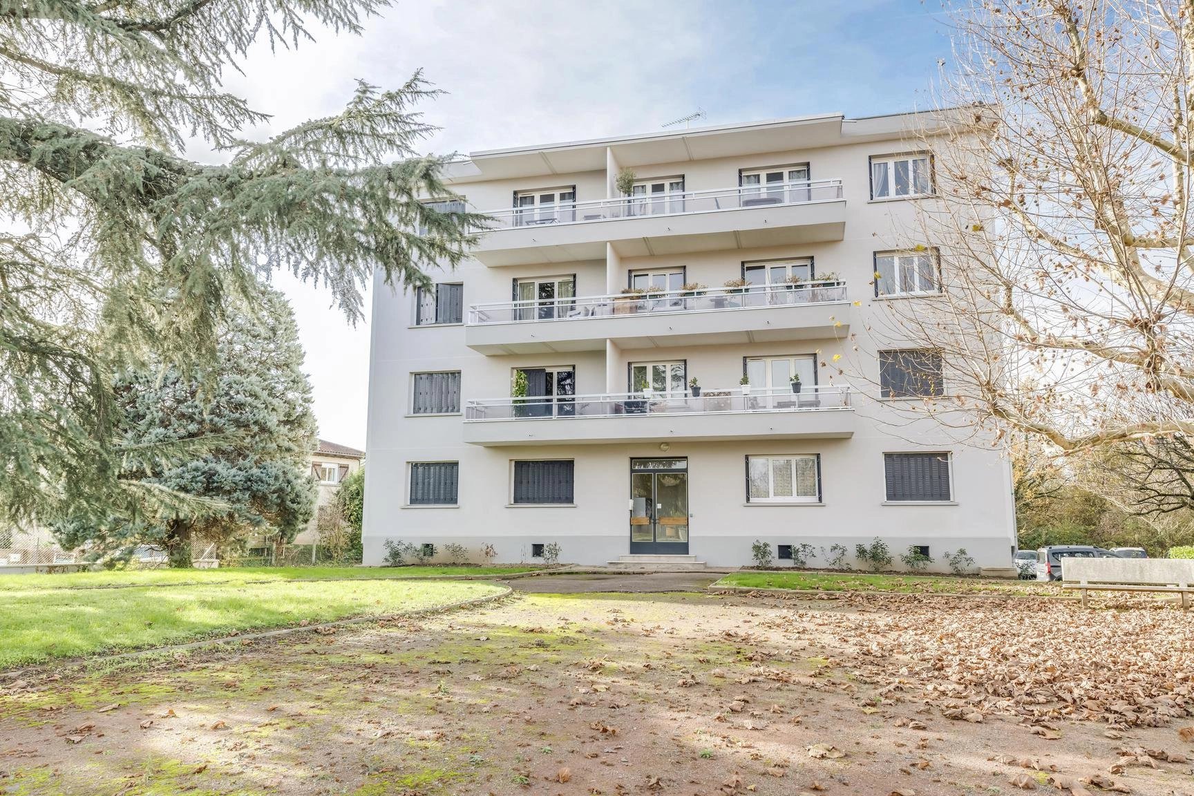 Appartement T3 avec balcon - Les Chères 69380