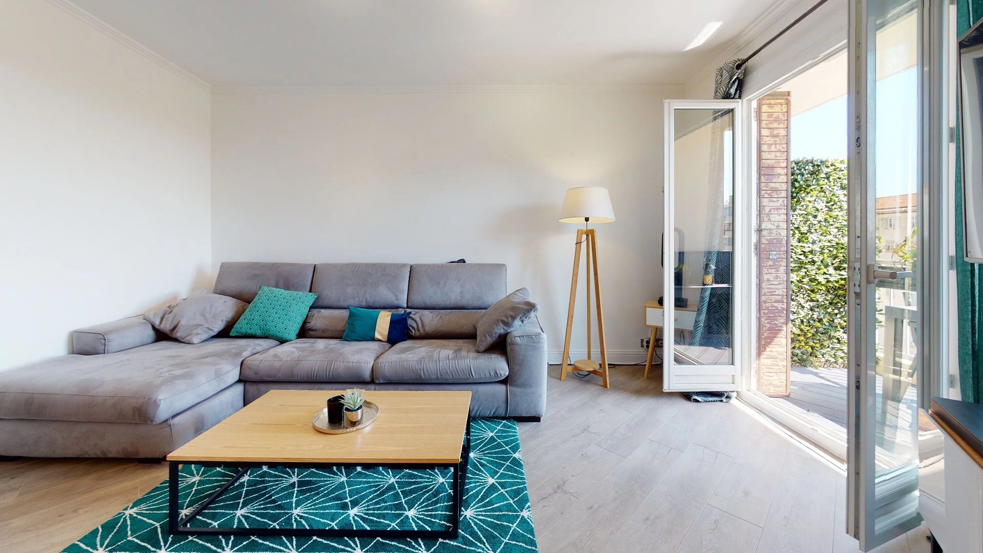 Living-room Wooden floor