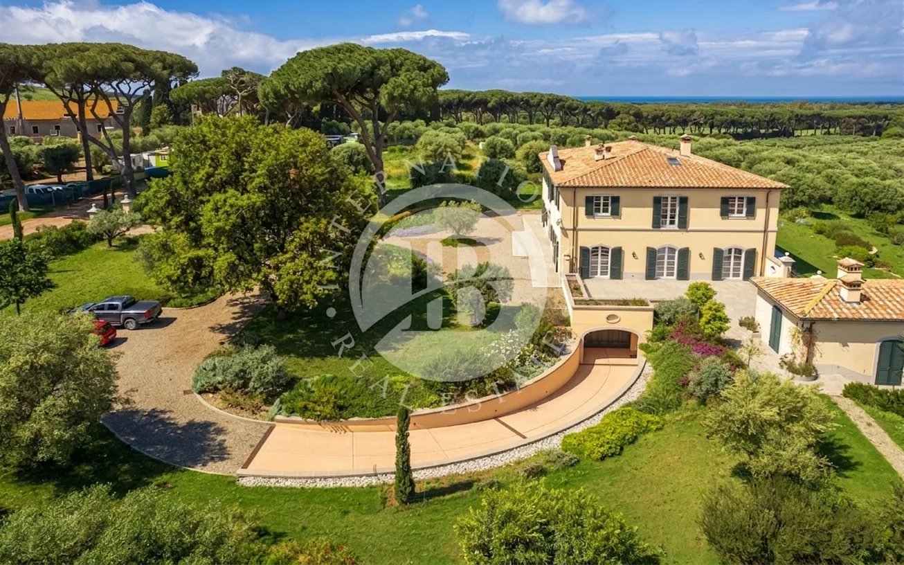 House in Castagneto Carducci - Image 3