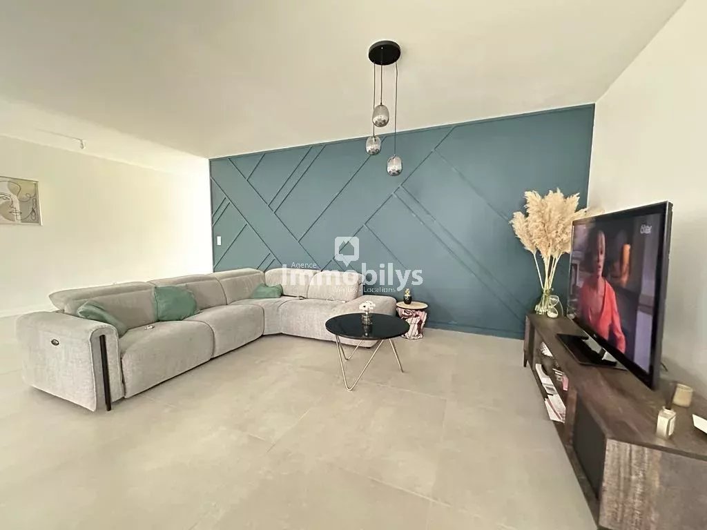 MAISON ENTIÈREMENT RENOVÉE