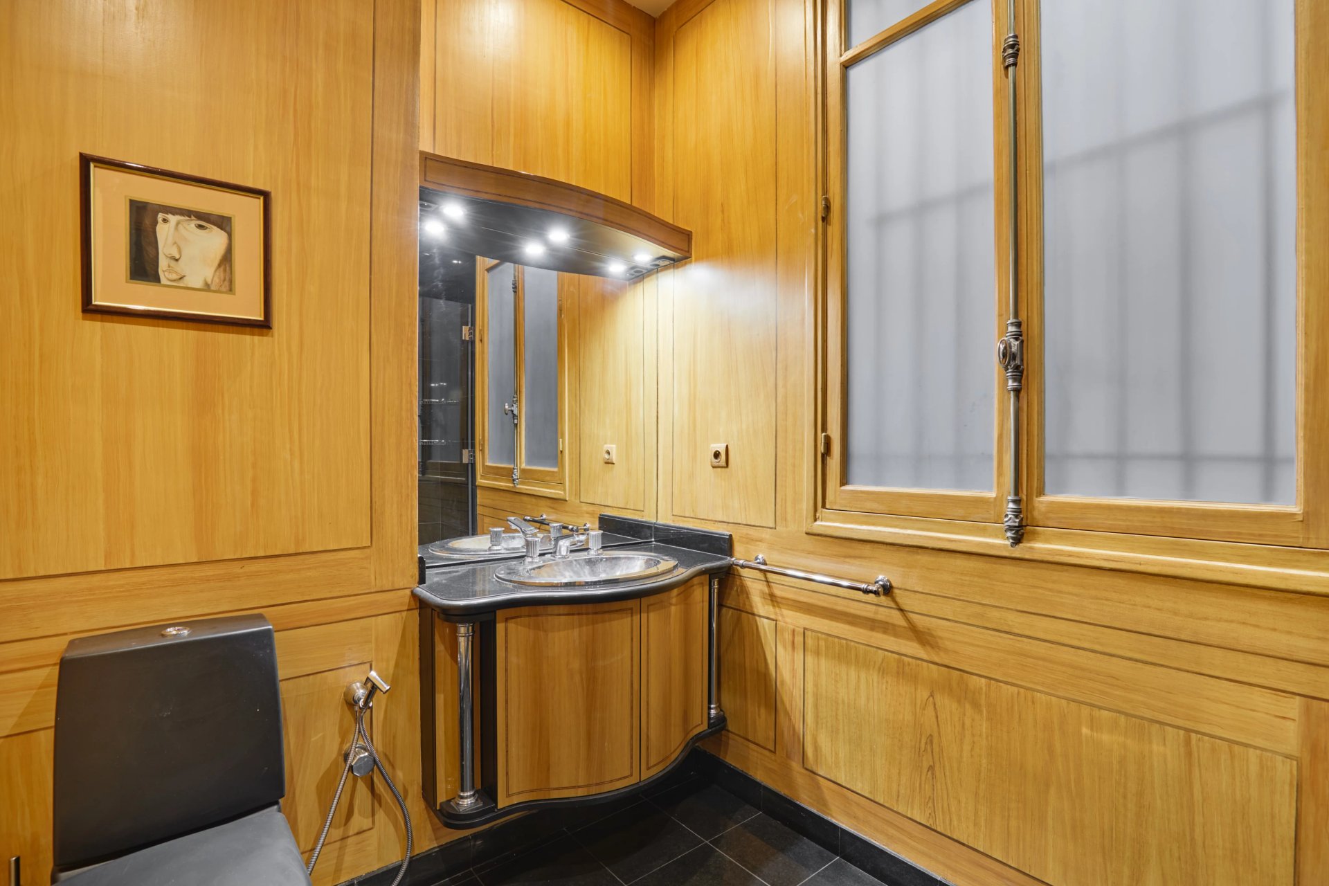 6 Bedroom Apartment/Flat's Image 18