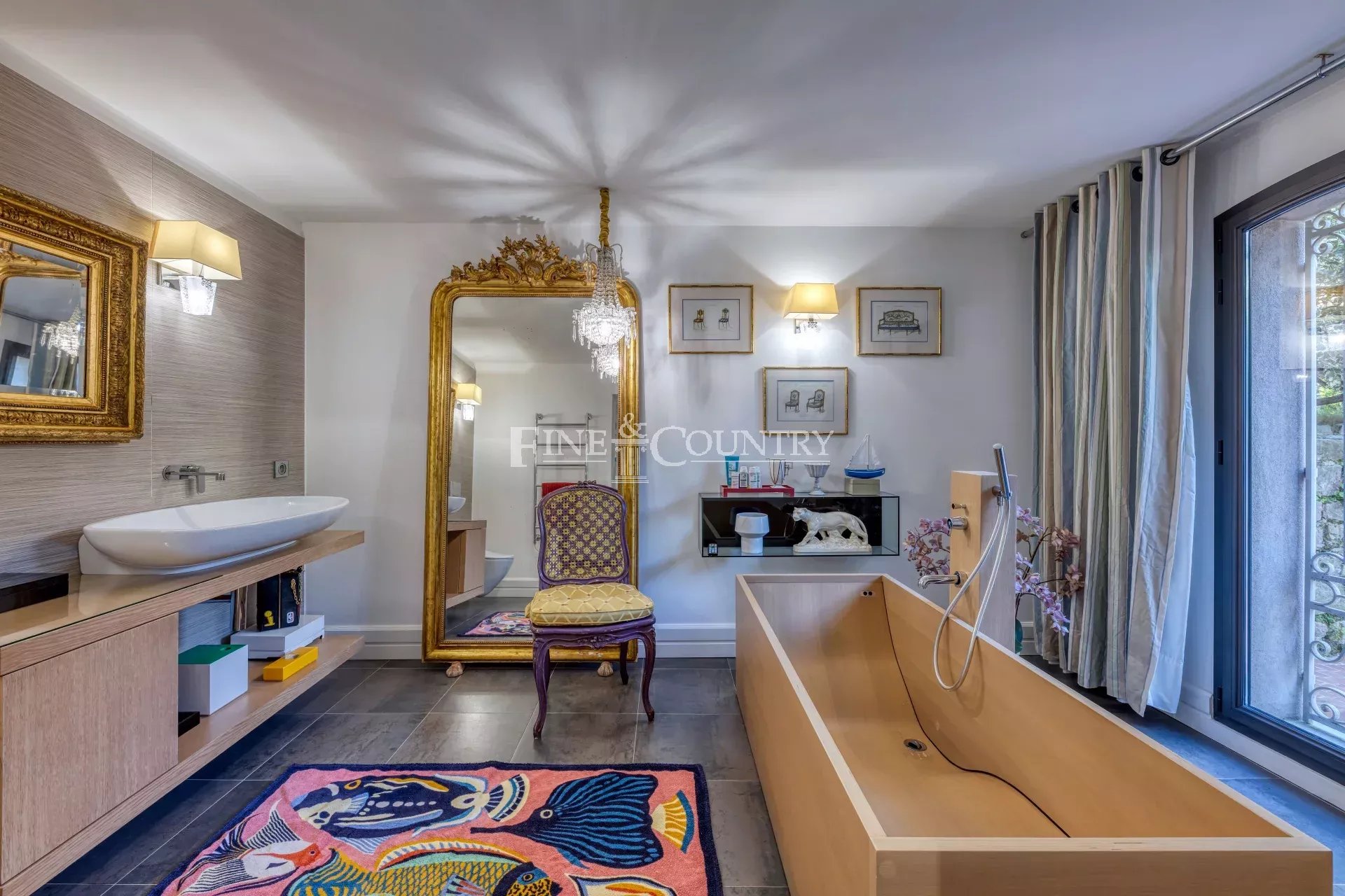 Photo of Villa for sale in Grasse