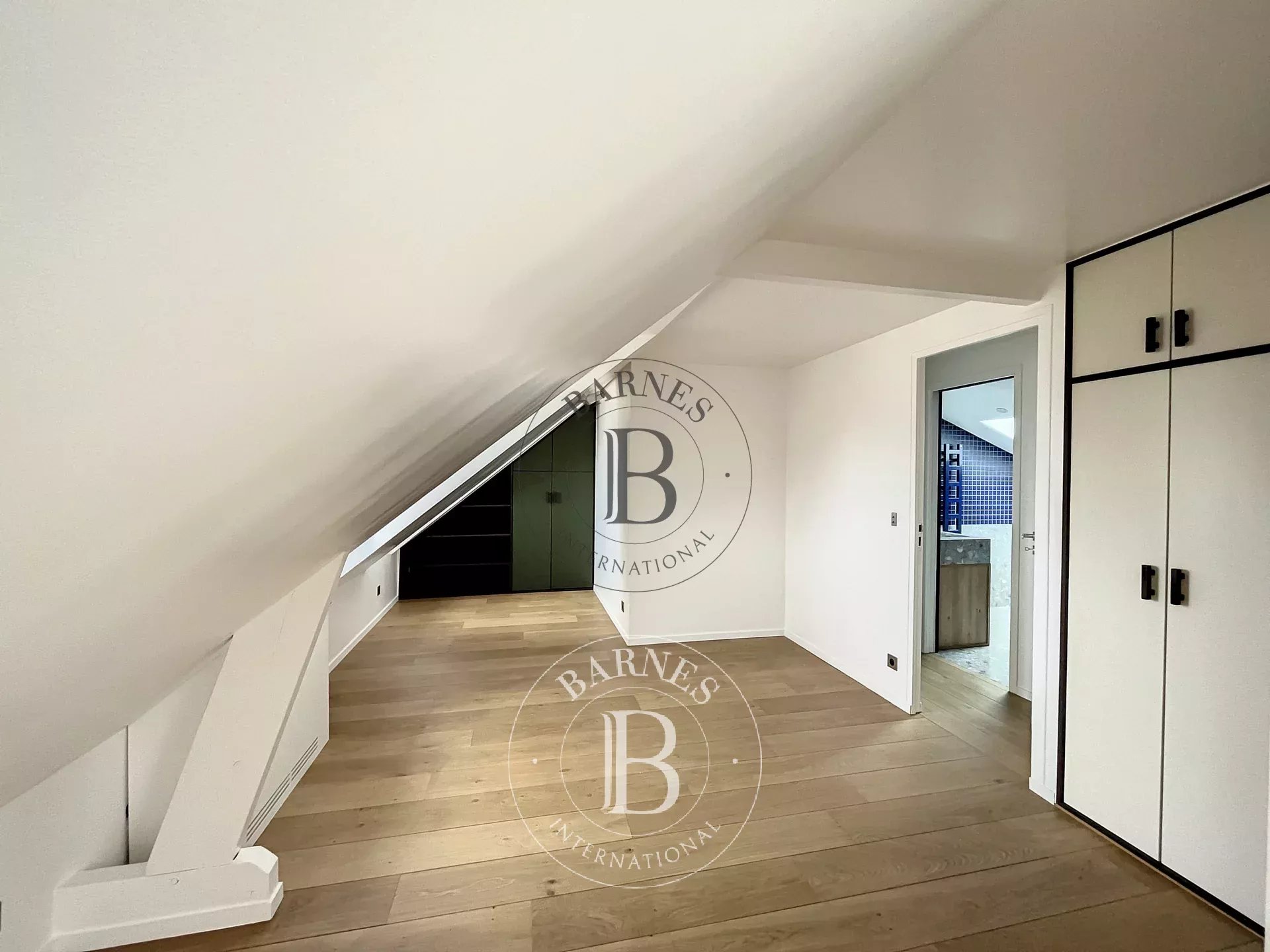 Daire Paris 8ème - picture 17