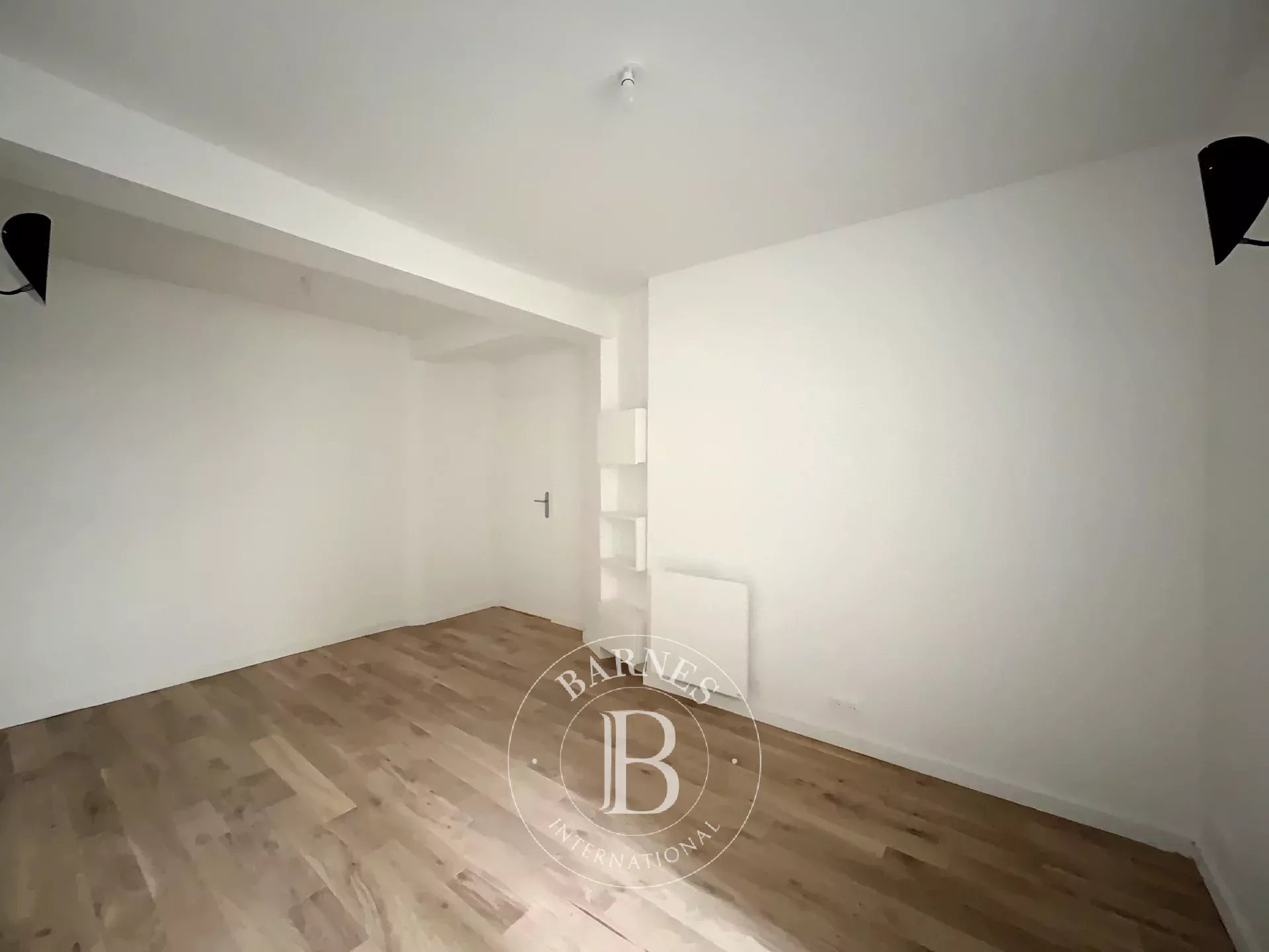 Daire Paris 8ème - picture 8