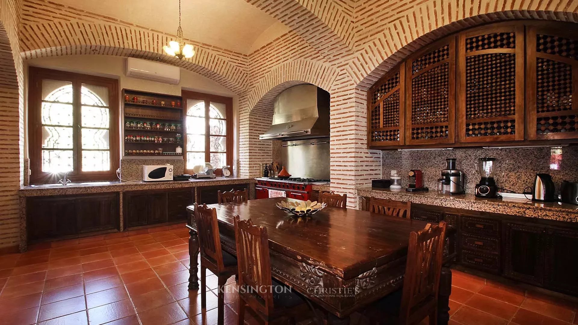 5 Bedroom Villa/Townhouse's Image 27
