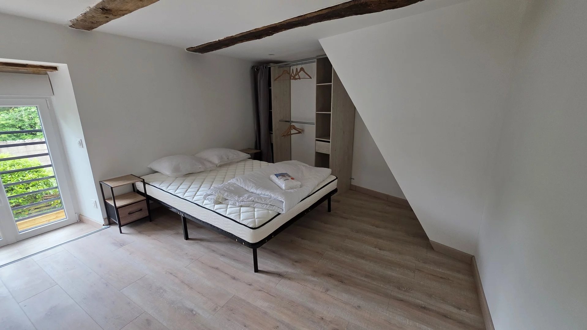 MAISON T3 MEUBLEE – LES CHAMPS GERAUX- EN EXCLUSIVITE