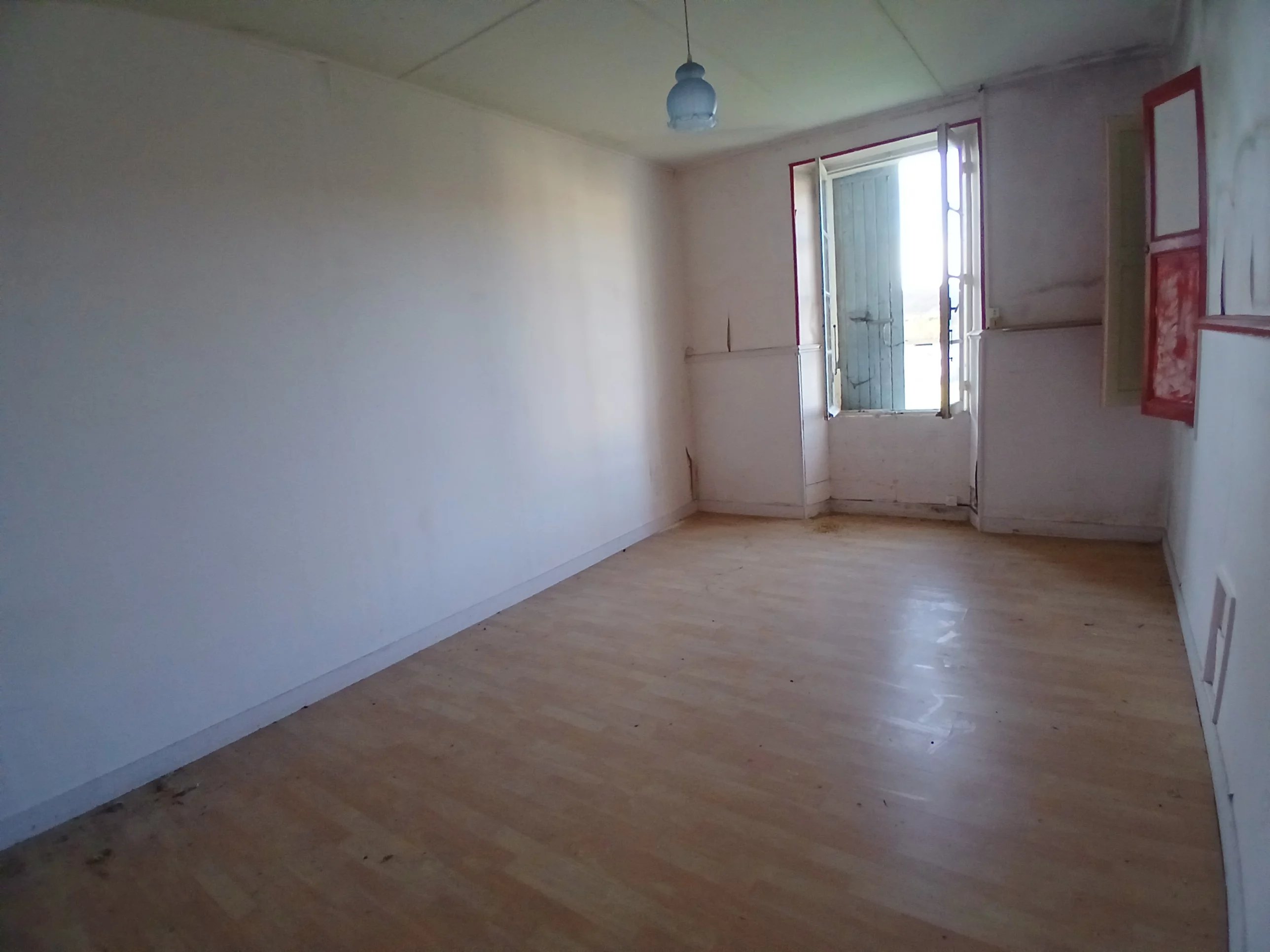 House in Juillac-le-Coq - Image 4