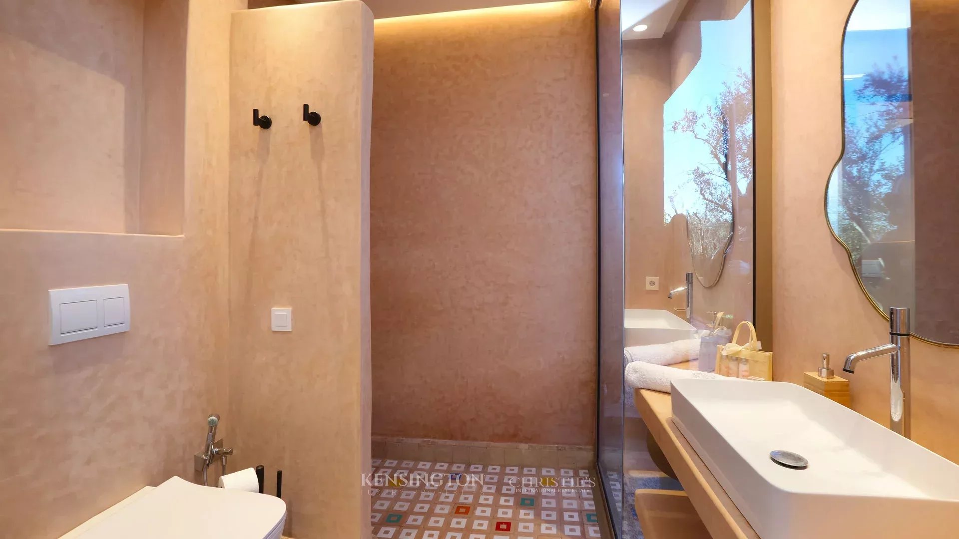 4 Bedroom Villa/Townhouse's Image 18