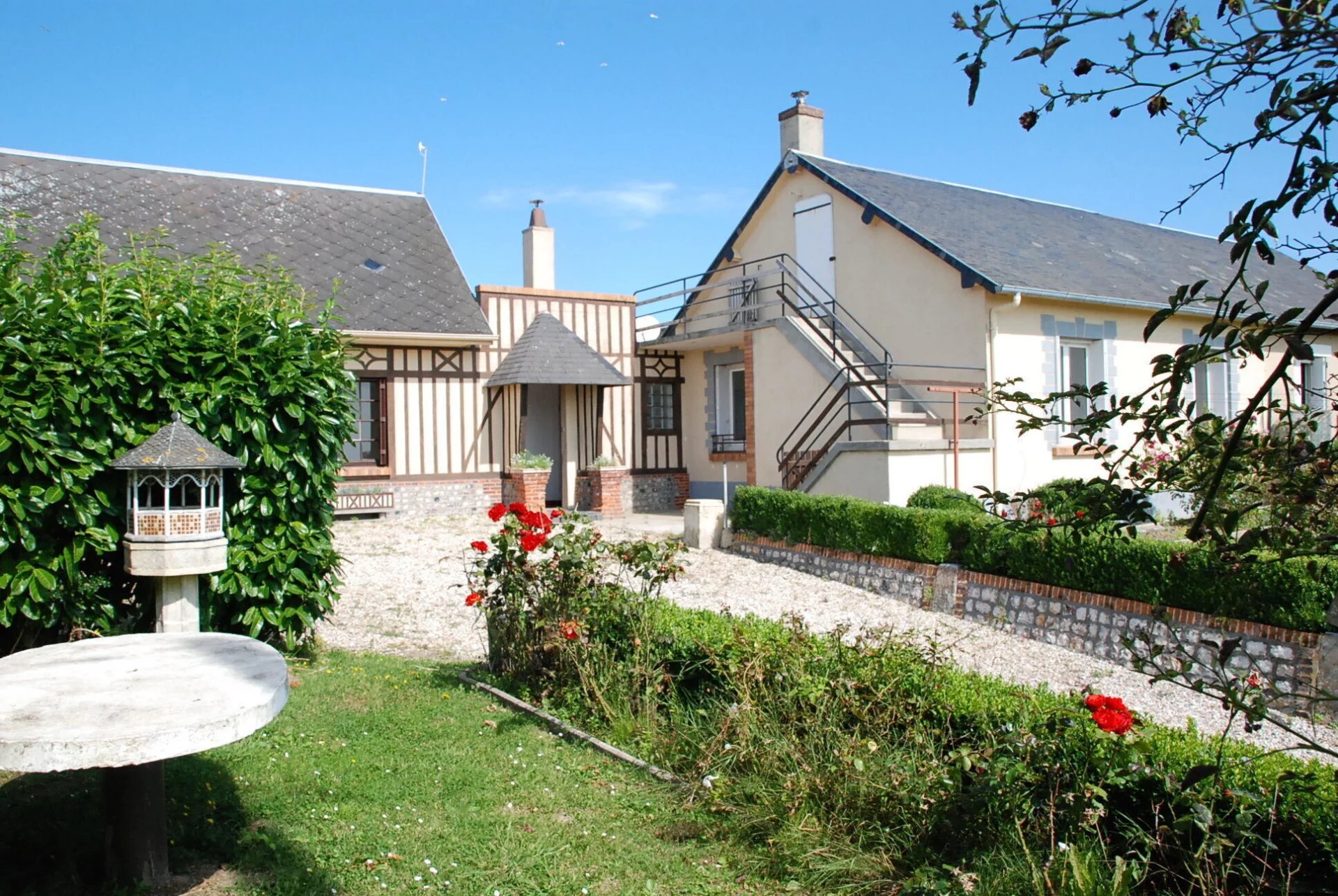 A 7 km de fecamp : maison avec chambres de plain pied vue mer