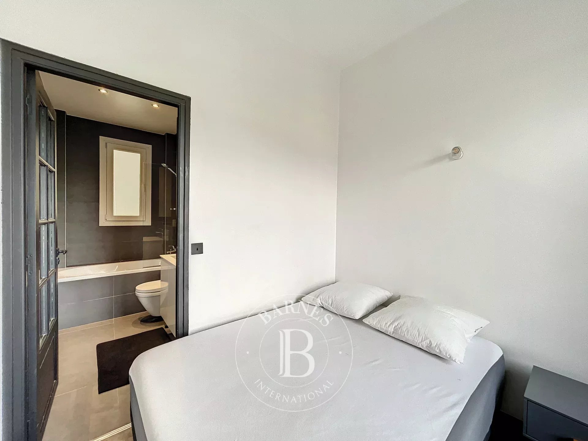 Daire Paris 8ème - picture 9