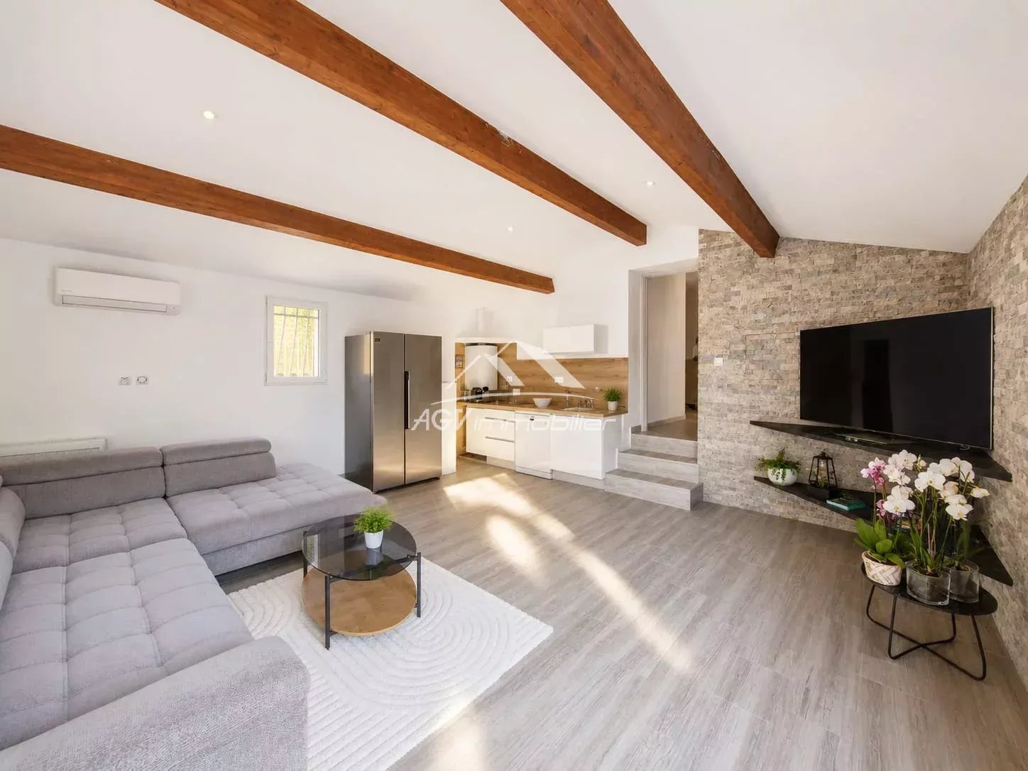 A Alès, maison 165 m², avec piscine garage, abris voiture et terrain de pétanque sur 1161 m² de terrain