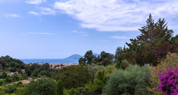 Belle Époque Luxury Villa in Cannes Californie | Family Estate — photo 2