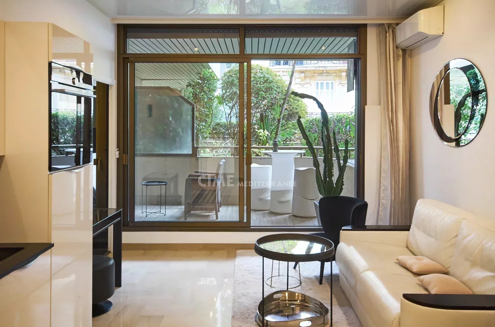 Vente appartement de prestige – Cannes, Le Gray d’Albion - Photo 2