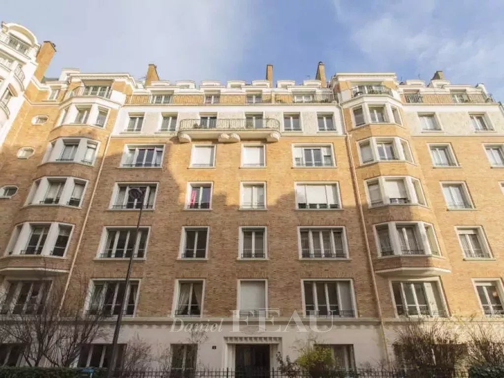 Location Appartement Paris 7ème