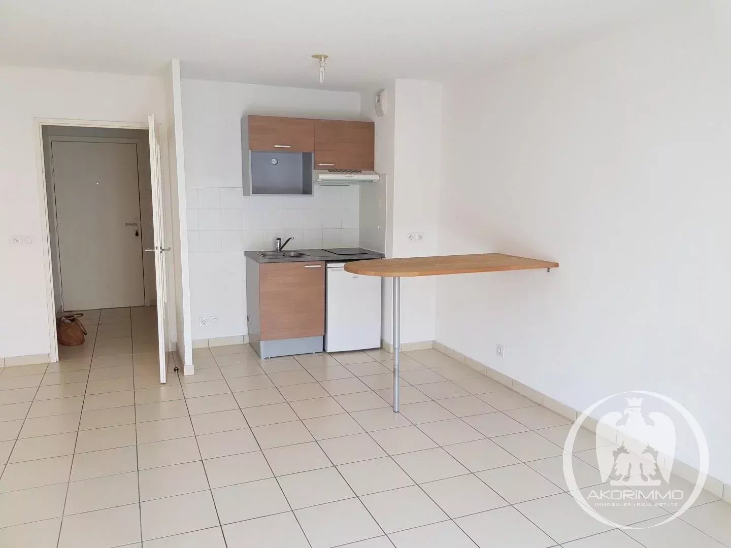 <span class='fw-semibold text-nowrap'>Apartamento</span>  - Studio  - <span class='text-nowrap'>Estudio</span>  - <span class='text-nowrap'>29.32 m²</span> - <span class='text-now