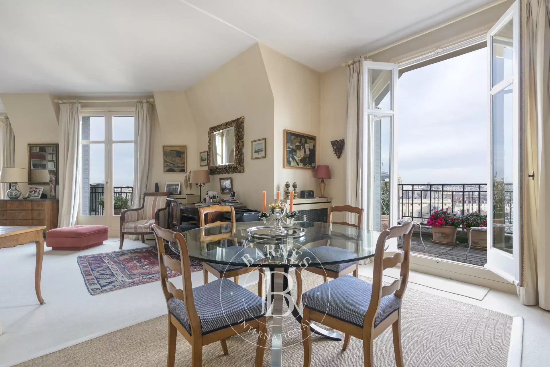 Daire Paris 7ème - picture 7