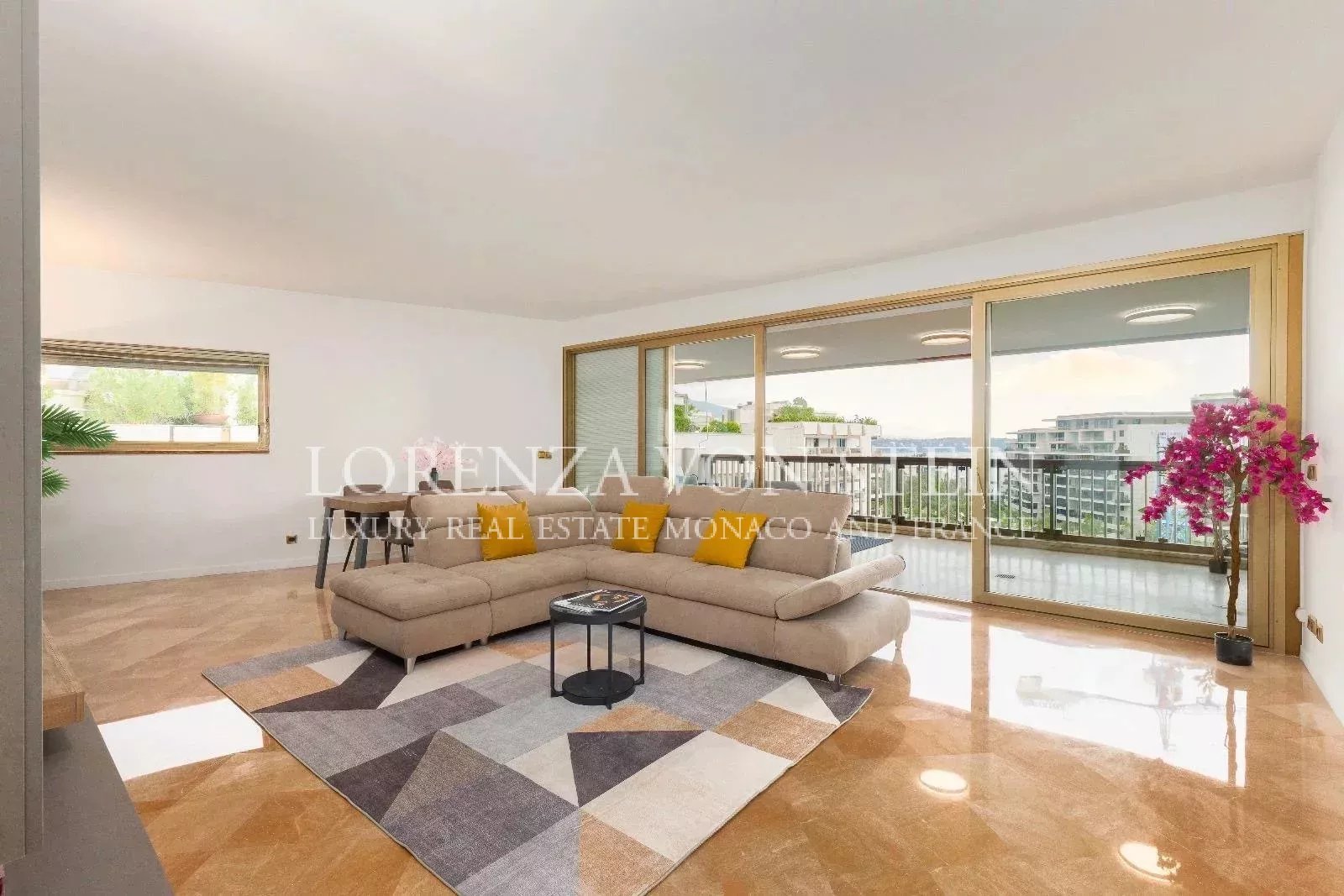 MIRABEAU - 3 ZIMMER - HERRLICHER MEERBLICK