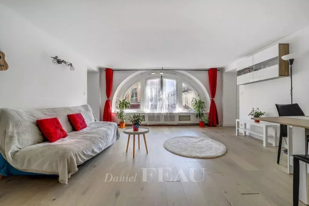 Versailles – An elegant 4-room apartment