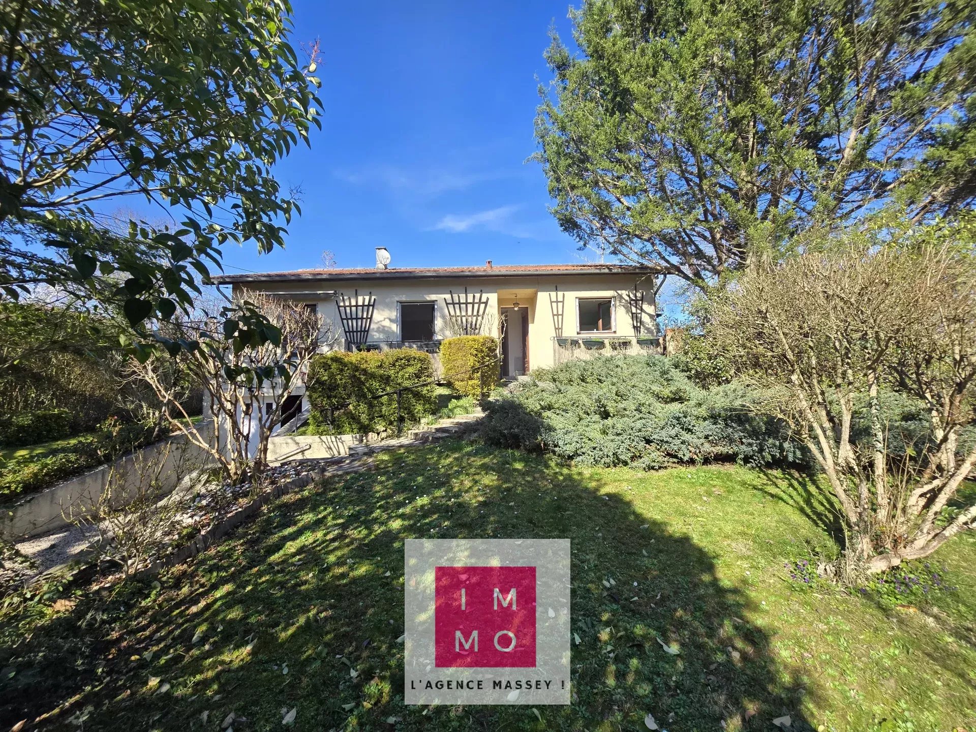 Agence immobilière de 