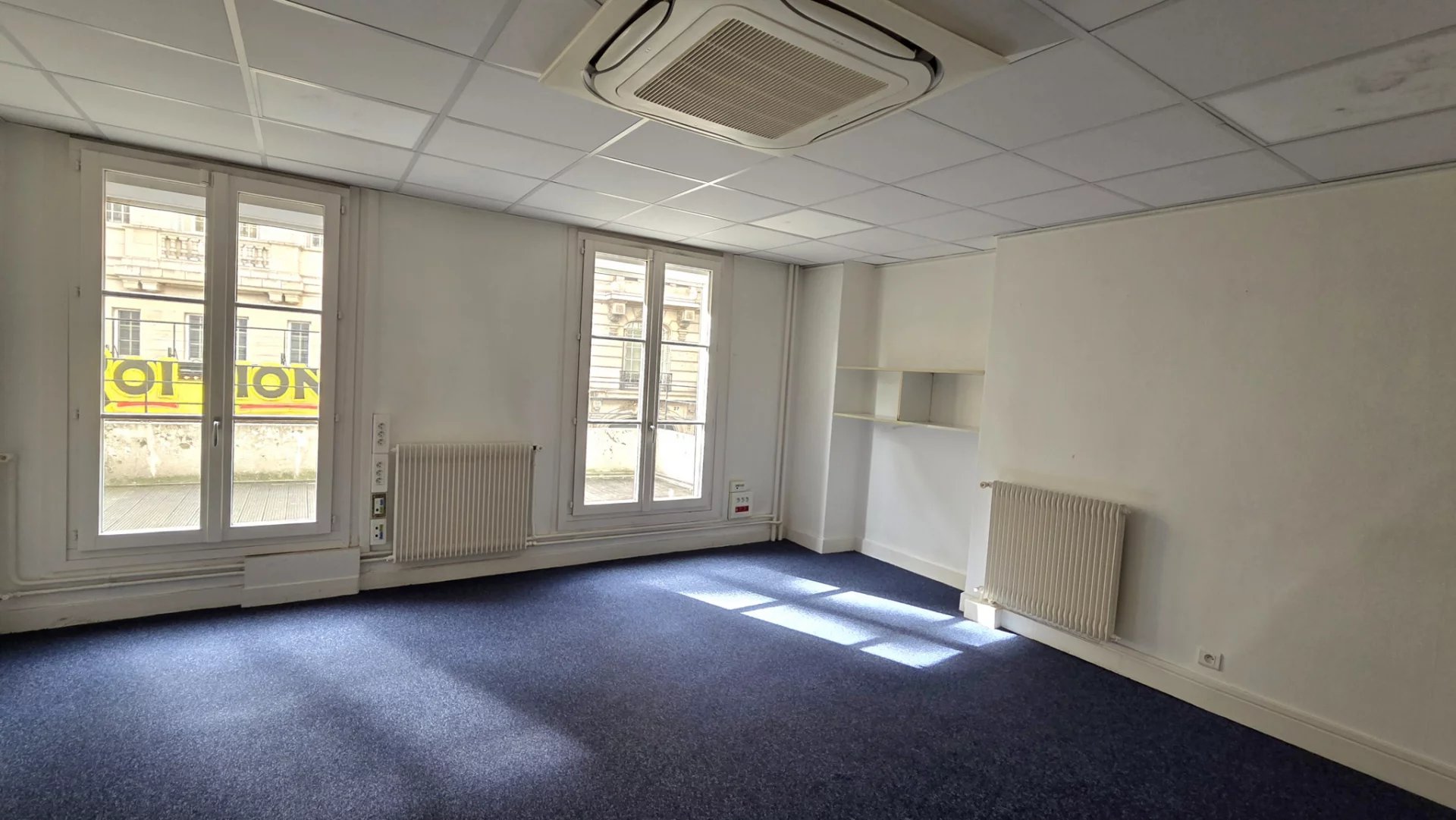 Paris 9   Opéra / Saint Lazare   114 m2 de Bureaux à louer a