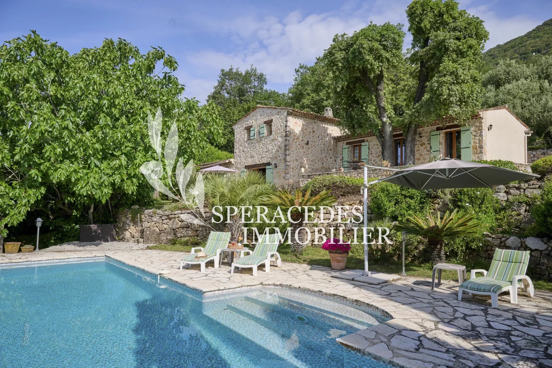 06140 TOURRETTES-SUR-LOUP VILLA